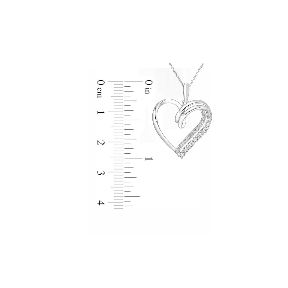 Round Looping Heart Pendant Necklace