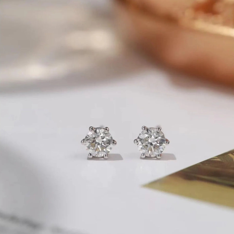 Brilliant Moissanite Diamond Solitaire Stud