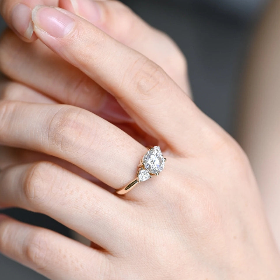 Round Cut Three Stone Moissanite Diamond Ring