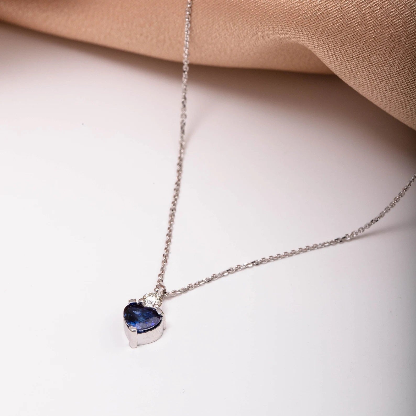 Pendant Necklaces
