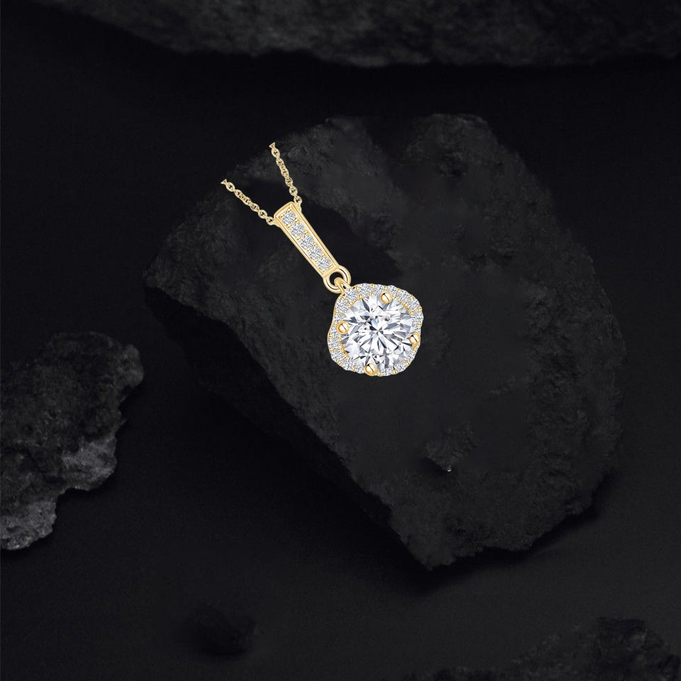 Leaf Clover Halo Pendant Necklace