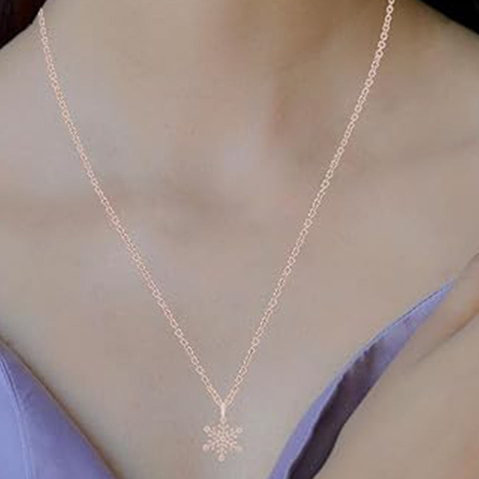 Star Snowflake Pendant Necklace