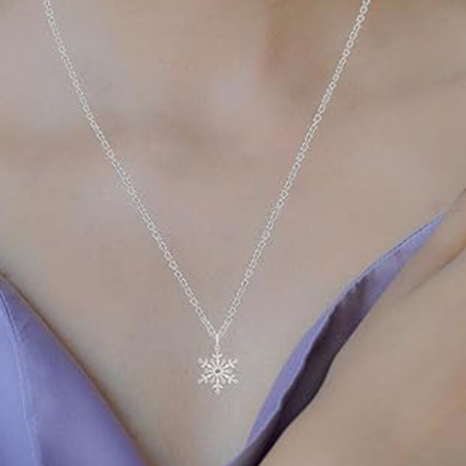 Solitaire Snowflake Pendant Necklace