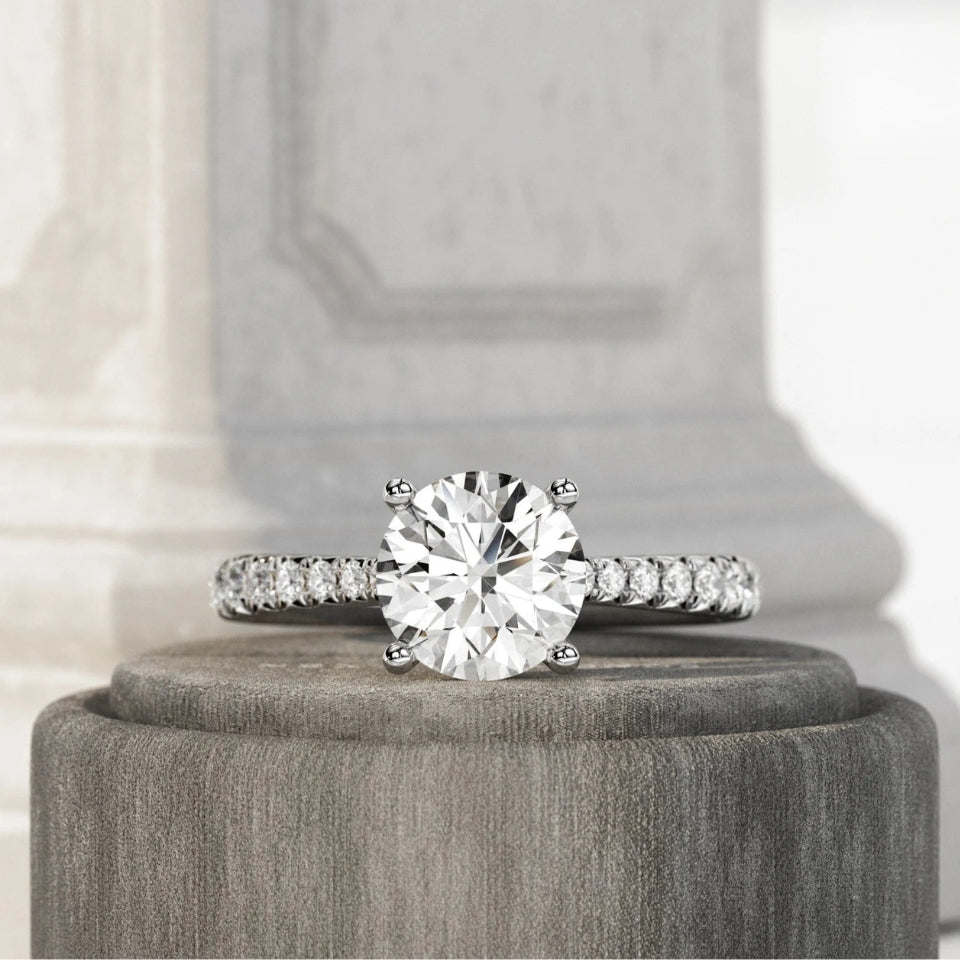 Round Shape Pointer Moissanite Ring