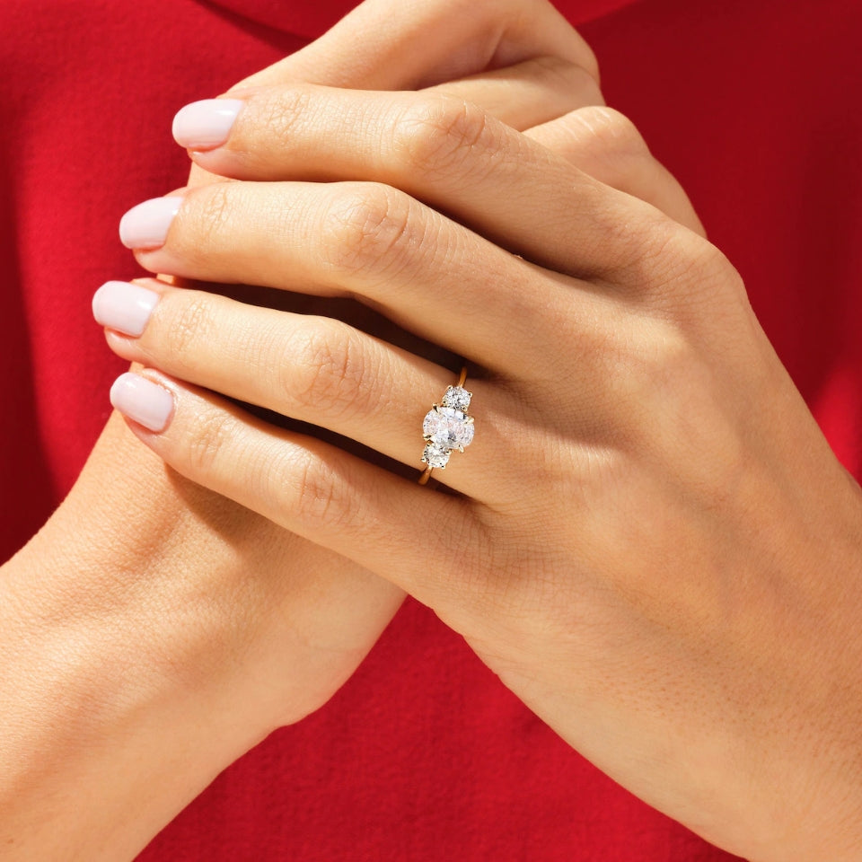 Oval Three Stone Moissanite Diamond Engagement Ring